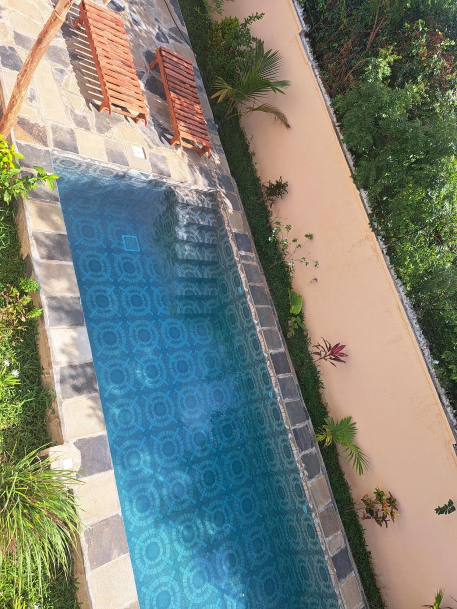 ウクンダ Diani Yoga Barn Bed & Breakfast エクステリア 写真